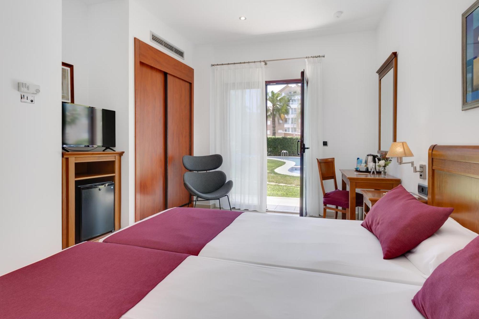 Double or Twin Room Garden Access